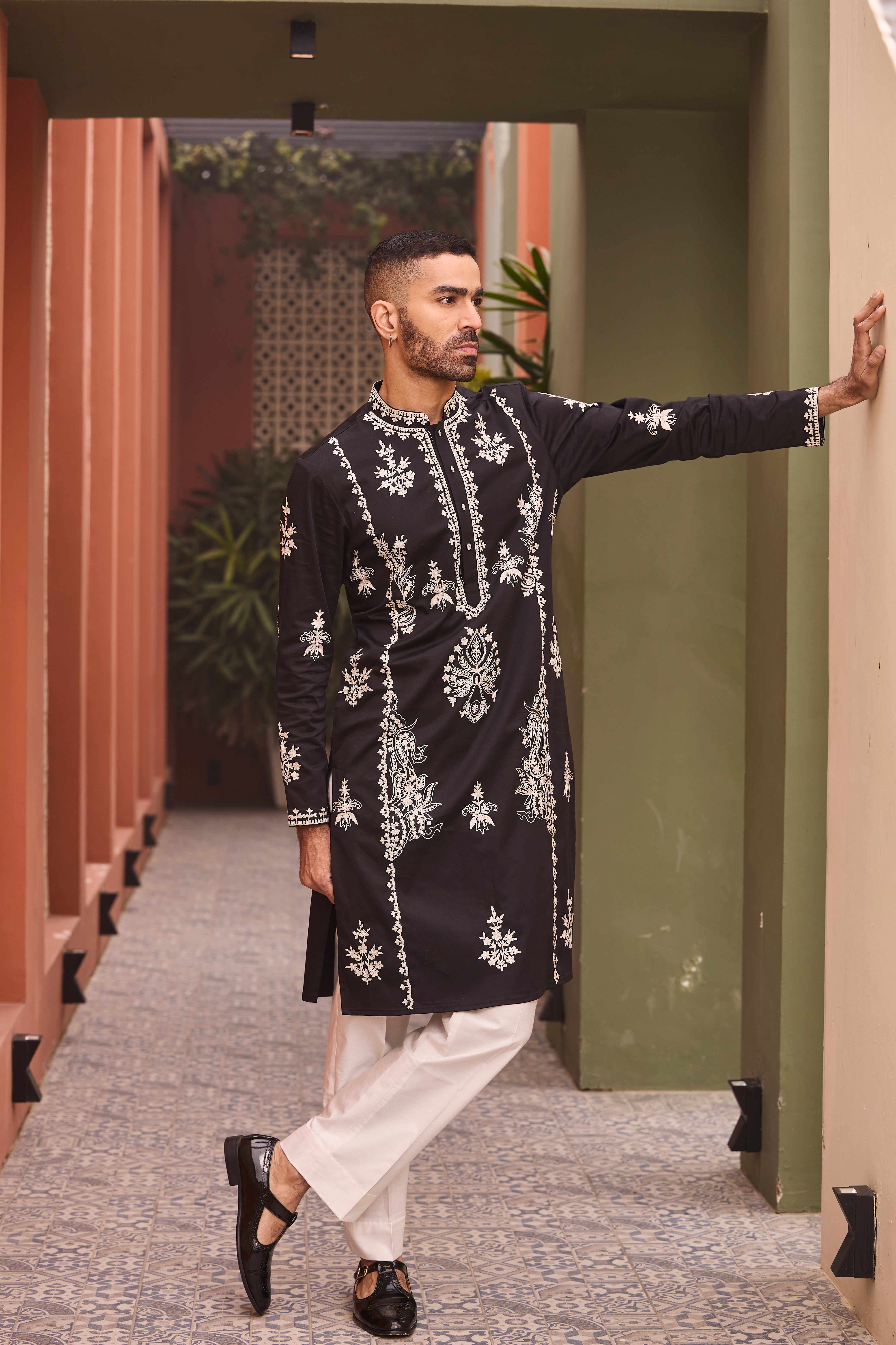 Regal Black Kurta with Intricate Ivory Embroidery