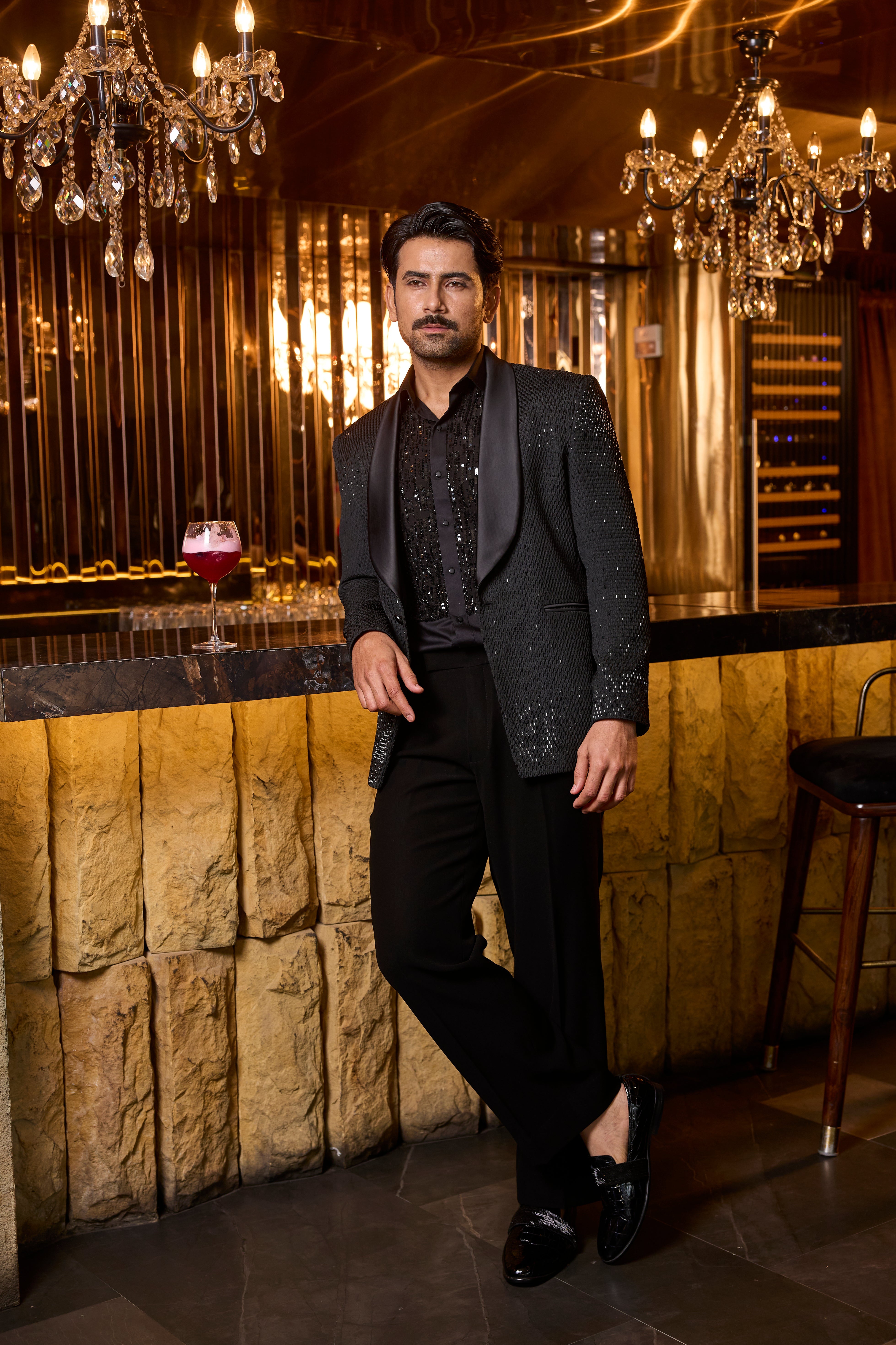Textured Black Tuxedo Set with Satin Lapel